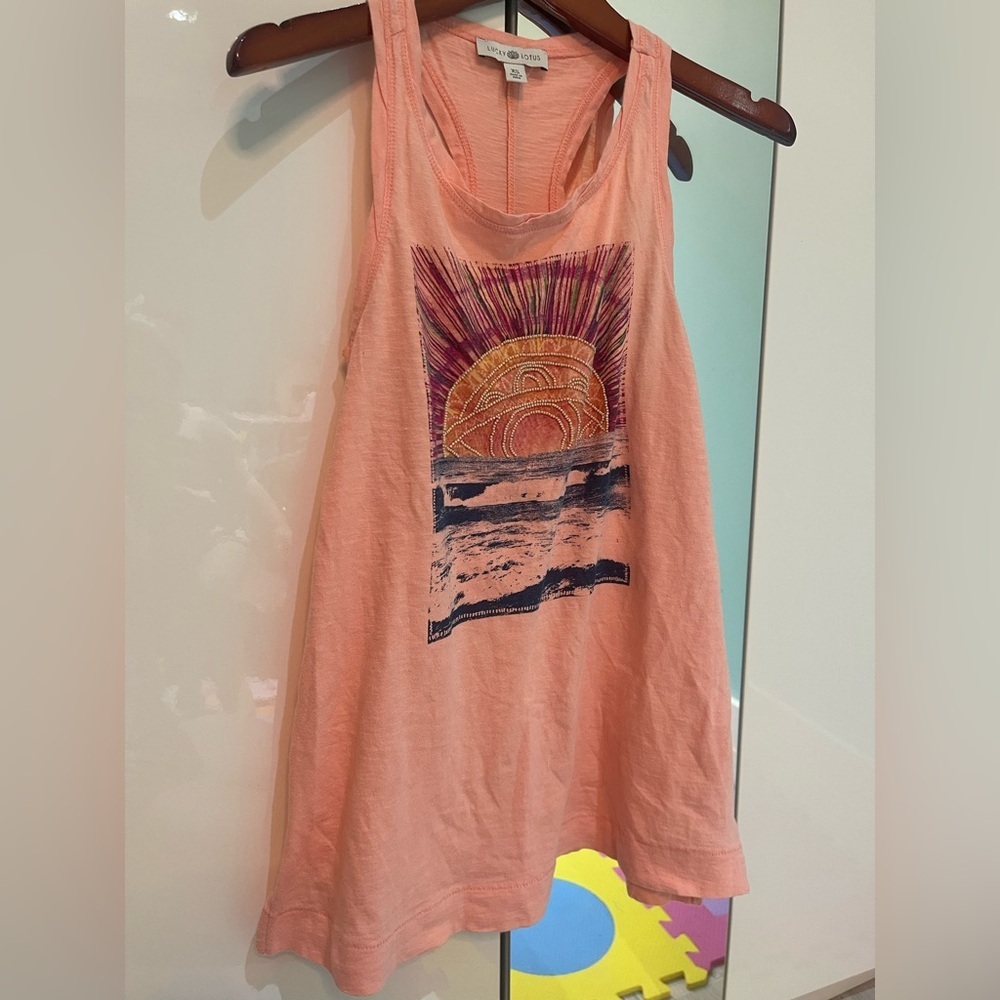 Coral Sunburst Graphic Tank Top